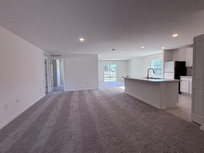 Foto del edificio - Brand New 4/2 Home!