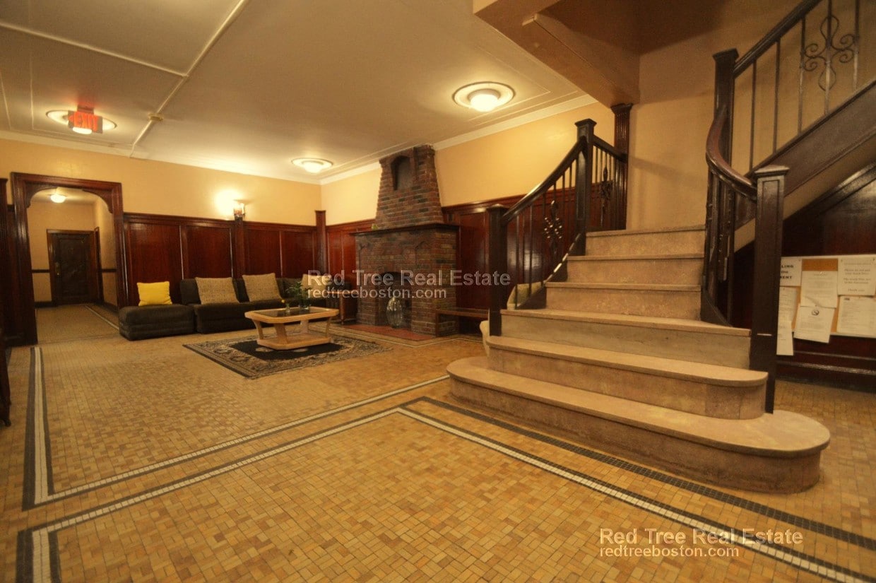 Foto del edificio - 2045 Commonwealth Ave