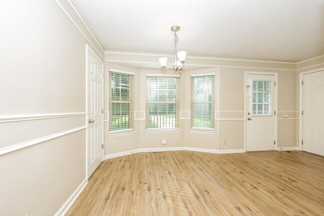 Foto del edificio - 3321 Quail Run Ct