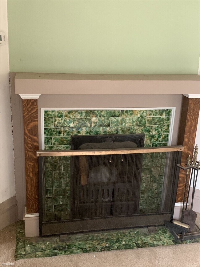 Foto del edificio - 4 br, 2 bath House - 607 W Vine St 607 W. ...