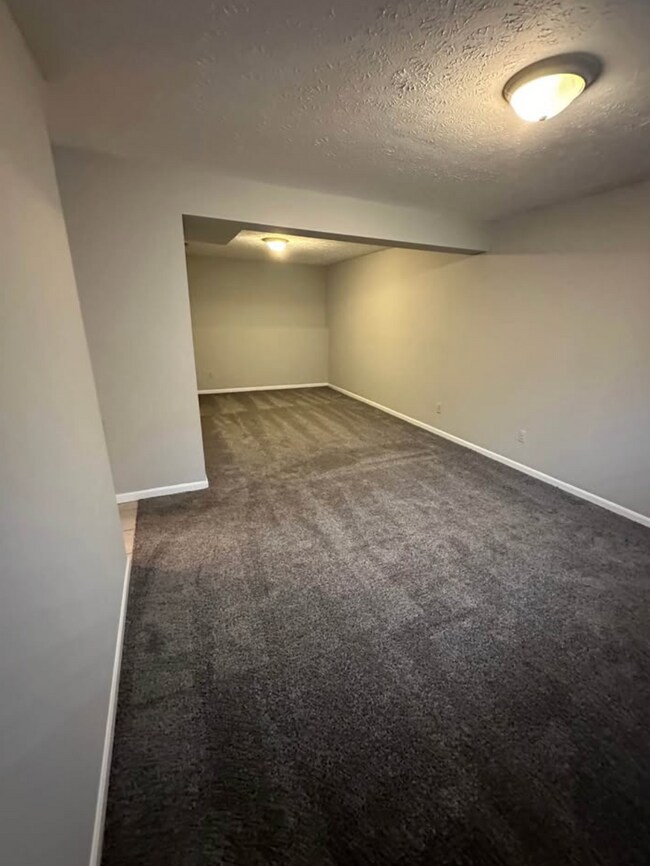 Building Photo - 1124 Kims St