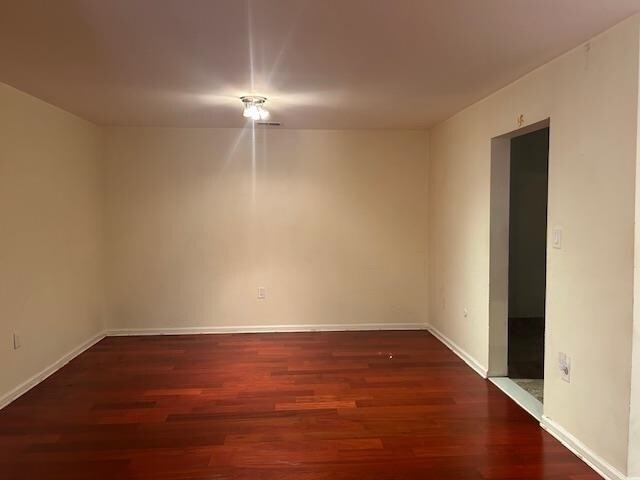 Foto del edificio - 24 BUTTONWOOD St