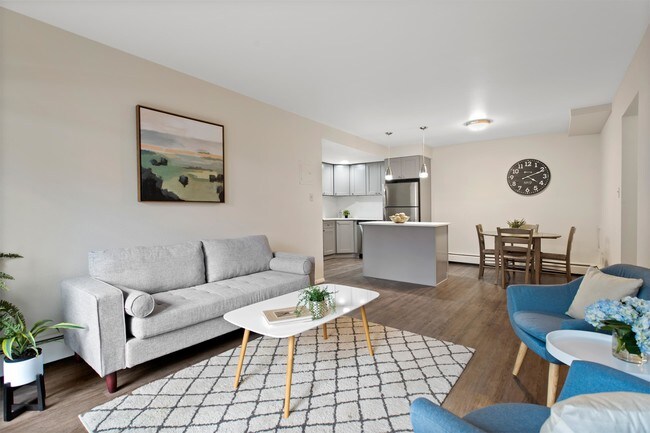 Building Photo - 2355 Grove St