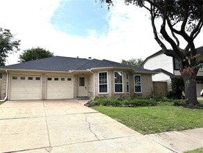 Building Photo - 4422 Waterfall Way