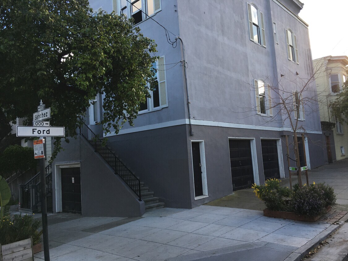 Ford & Sanchez - 458 Sanchez St