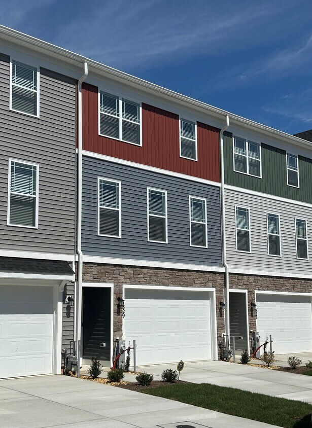 7819 Wolf Run Ln, Severn, MD 21144 Townhome Rentals in Severn MD