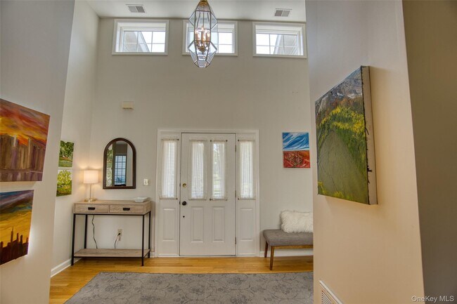 Building Photo - 208 Cinnamon Cir