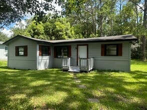 Building Photo - 7447 Oriole St