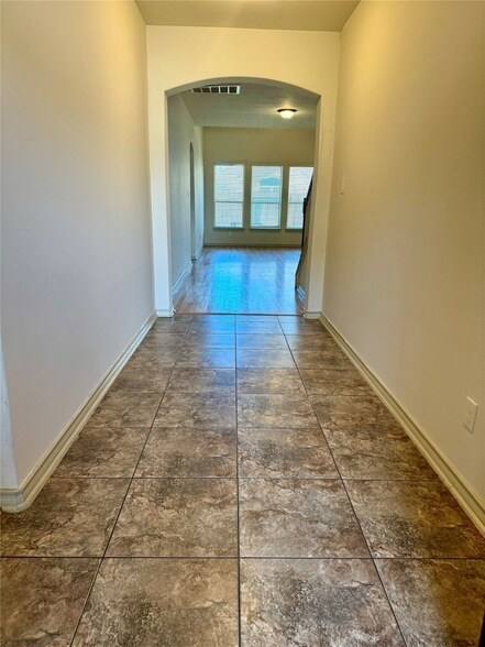 Foto del edificio - 3314 Selene Dr