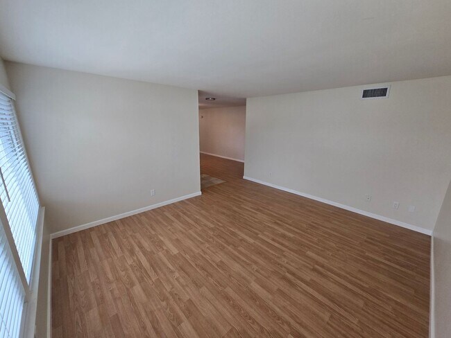 Foto del edificio - Lovely 3 Bedroom Home in Walnut