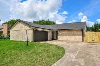 Building Photo - 6530 La Violetta Dr