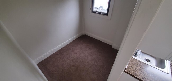 Foto del edificio - 1101-1103 Rebecca Ave