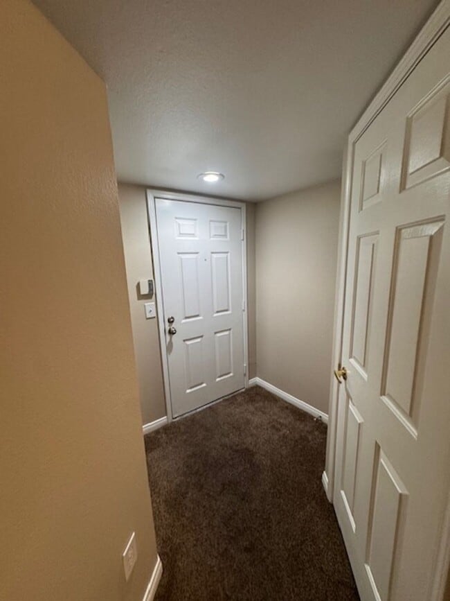 Foto del edificio - A Fabulous 2 Bedroom, 2 Bathroom Condo in ...