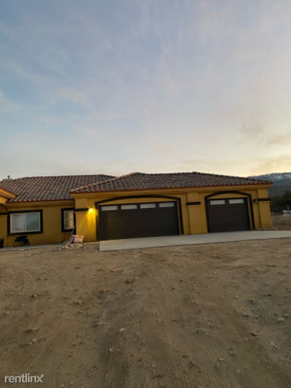 Foto del edificio - 4 br, 2.5 bath House - 873 pinon road