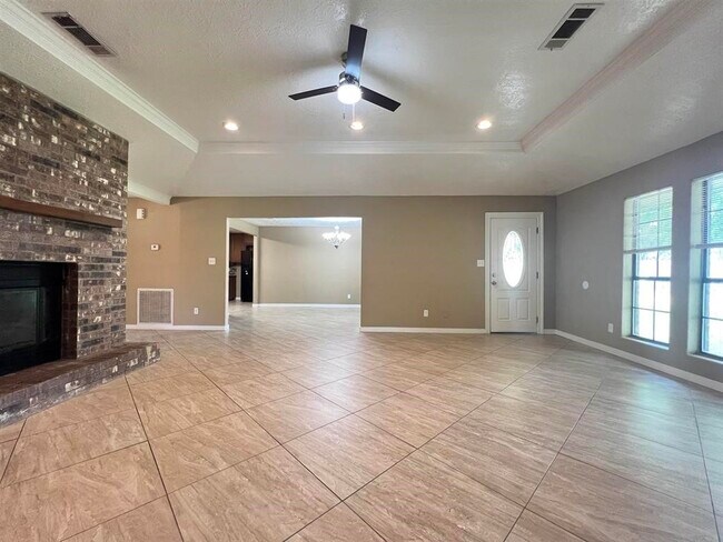 Foto del edificio - 12965 Larch Ln