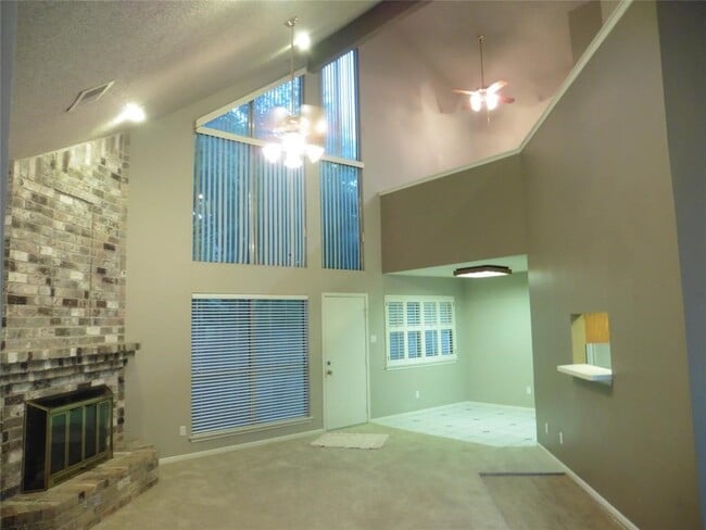 Building Photo - 3607 Duncaster Dr