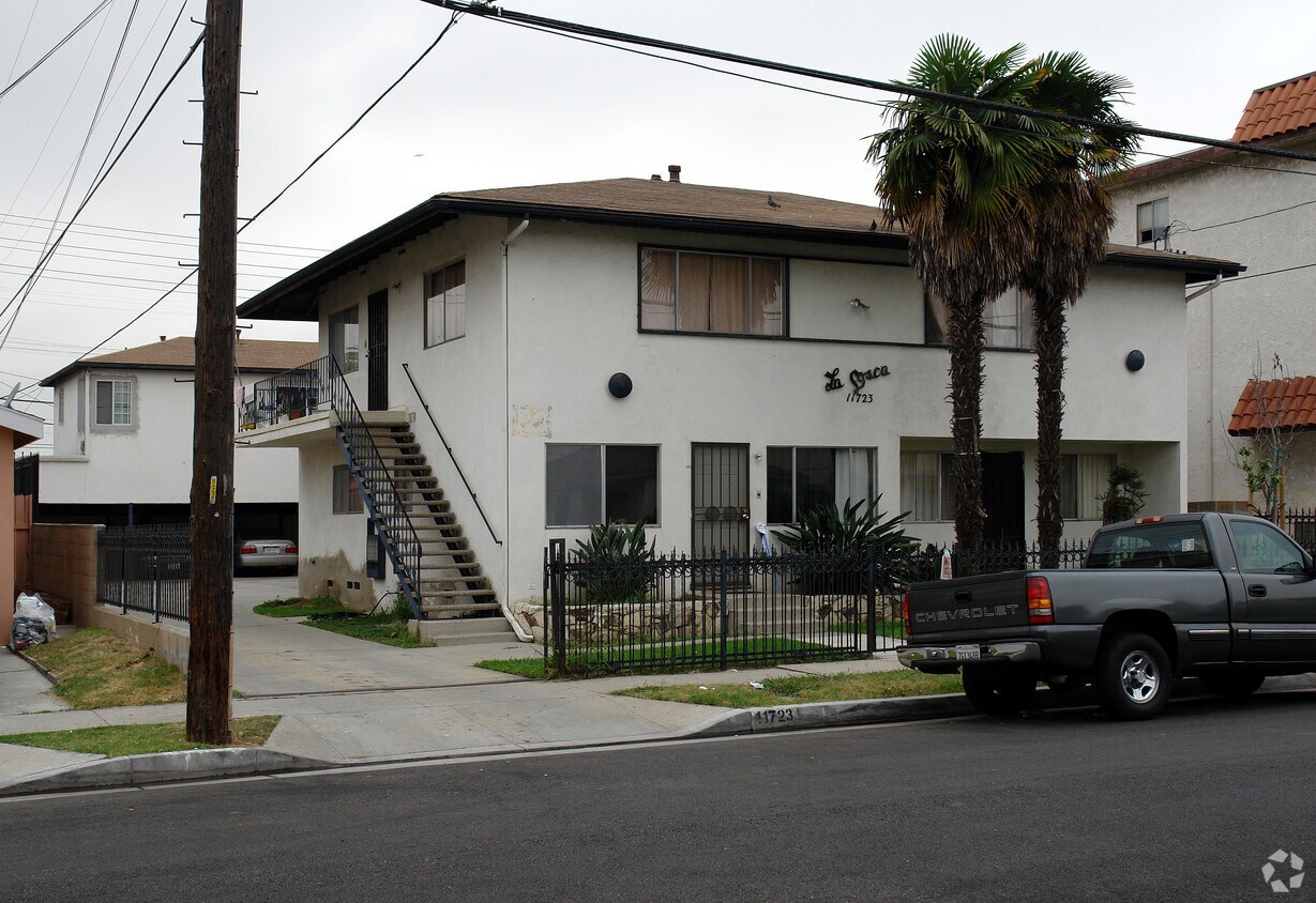 Primary Photo - 11723 Gale Ave