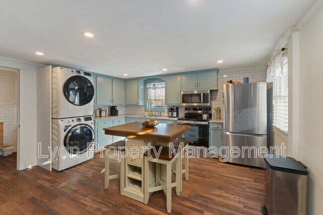 Foto del edificio - 231 Woodstock Ave
