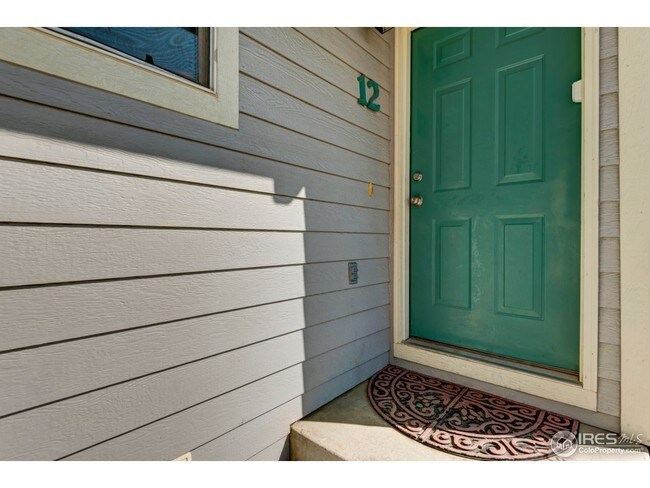 Building Photo - 2950 Neil Dr