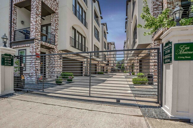 Building Photo - Luxury End Unit Rental with Elevator, Down...