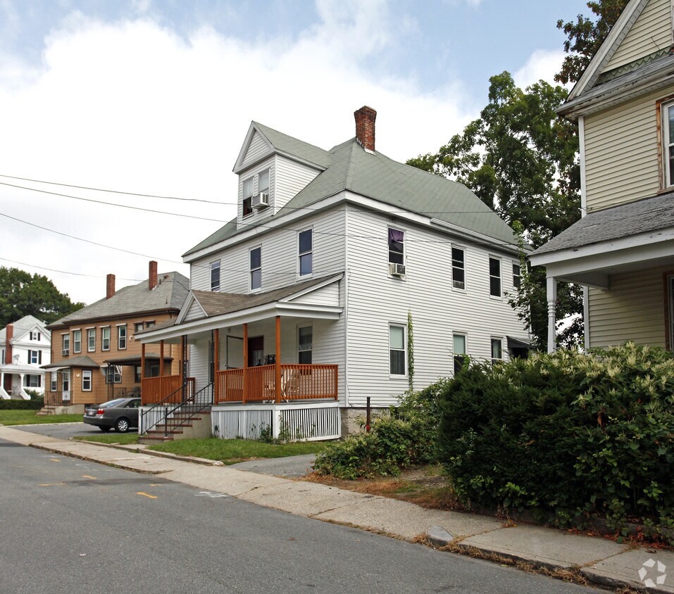 Foto principal - 6 Prentice Ave