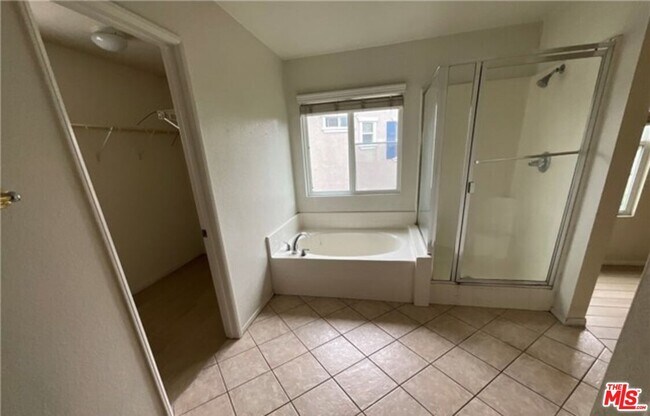 Foto del edificio - 11875 Cedarbrook Pl