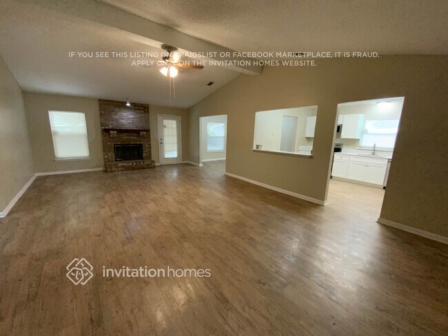 Foto del edificio - 9713 Peabody Dr N