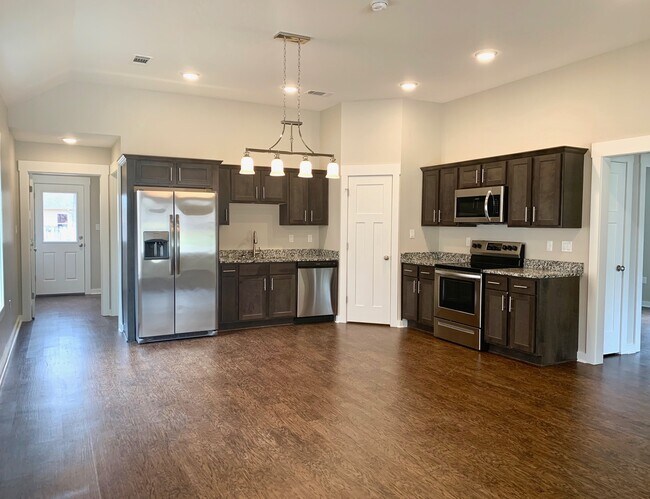 Building Photo - 316 Wolf Den - For RENT!