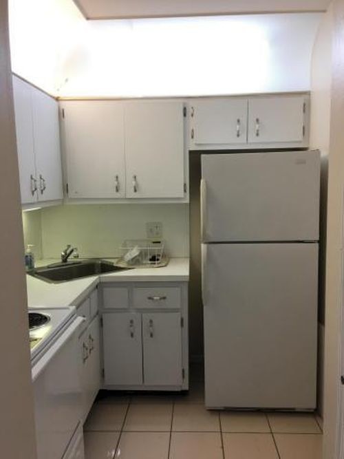 Foto del edificio - 2420 SE 17th St
