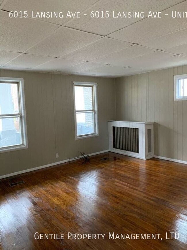 Building Photo - 6015 Lansing Ave