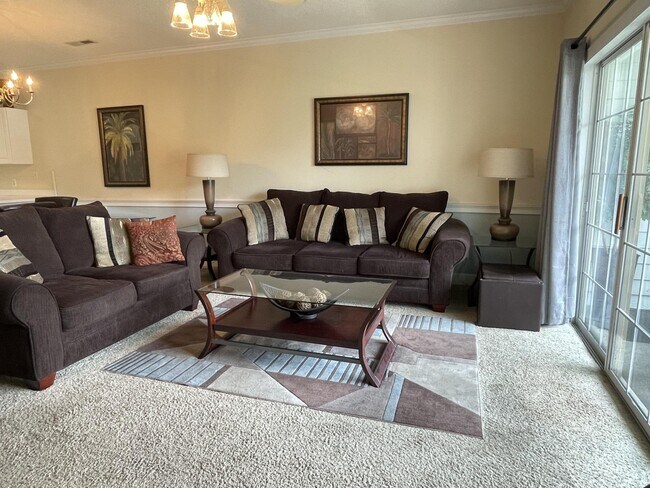 Foto del edificio - 4679 Wild Iris Dr