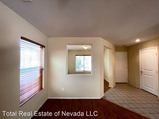 Building Photo - 3 br, 2.5 bath House - 4765 Golden Shimmer...