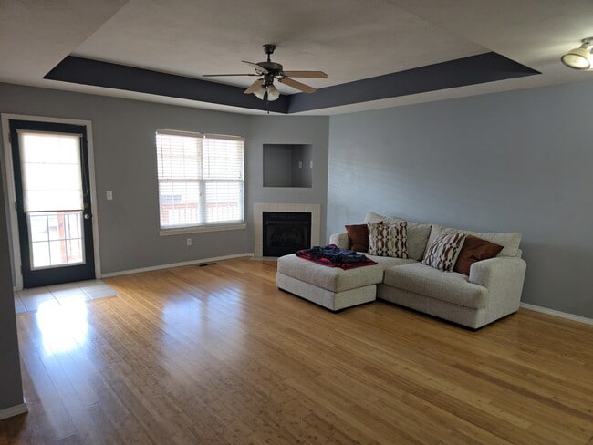 Building Photo - 120 Bailey Cir