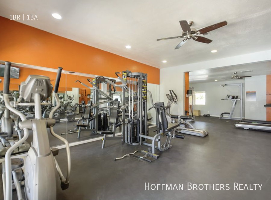 Foto principal - 5104 East Van Buren St Phoenix, AZ 85008