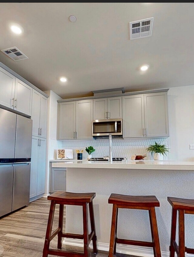 Foto del edificio - 1602 W Cameron Ave