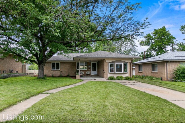 Foto del edificio - 3 br, 2 bath House - 3181 S Humboldt St