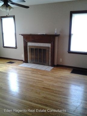 Building Photo - 1708 E Kossuth St