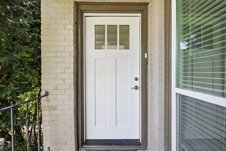 Building Photo - 2328 McClendon St