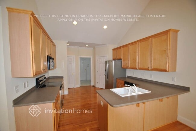 Foto del edificio - 1208 Champions Pointe Dr