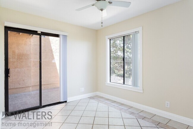 Building Photo - 8851 Via Andar
