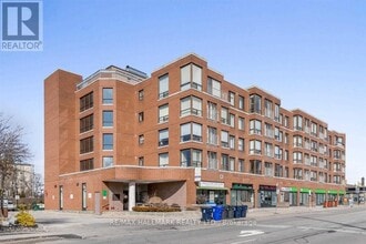 Building Photo - 500-500 Glencairn Ave