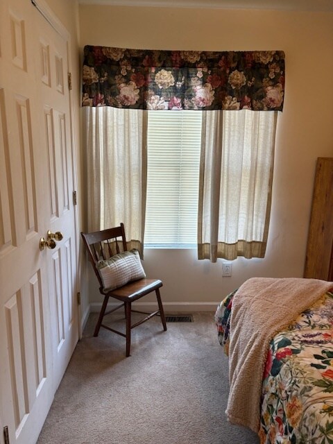 Foto del edificio - 151 Woodland Ct