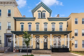Building Photo - 222 Summit Ave