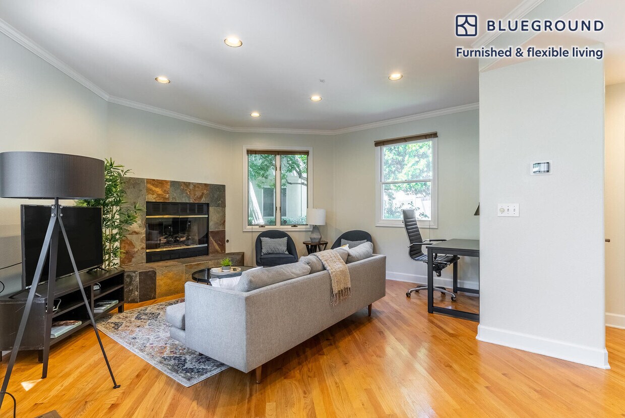 Foto principal - 737 Loma Verde Ave
