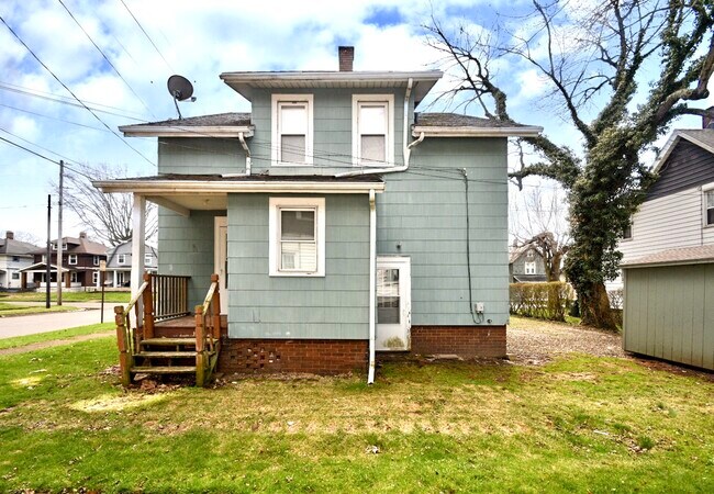 Building Photo - 1062 State Ave NE