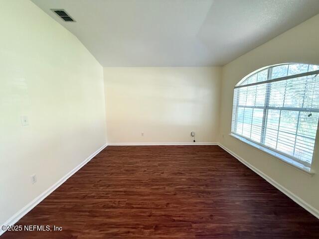 Foto del edificio - 440 Crescent Pond Dr