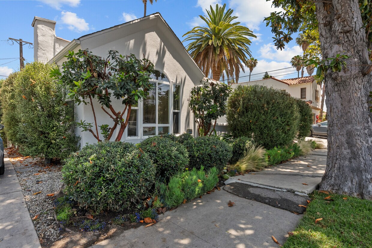 Foto principal - 4417 W 29th St