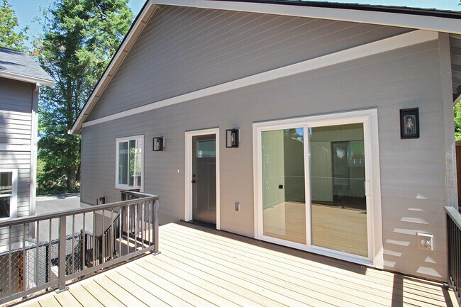 Foto del edificio - 4658 SW Fairvale Ct