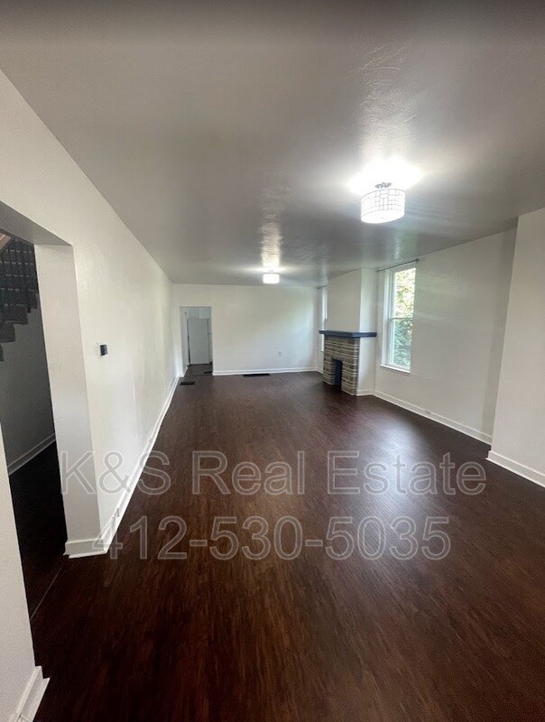 Foto del edificio - 221 Orchard Pl