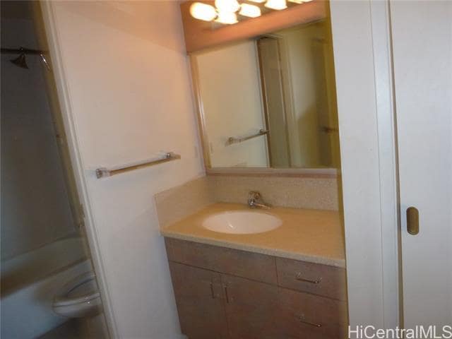 Building Photo - 55 S Kukui St